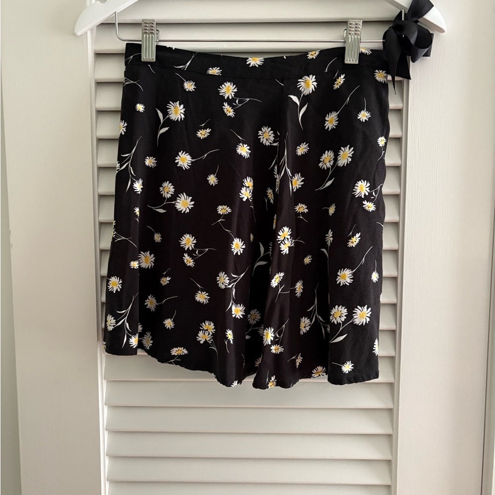 Tween/Girls Black Floral Print Skirt